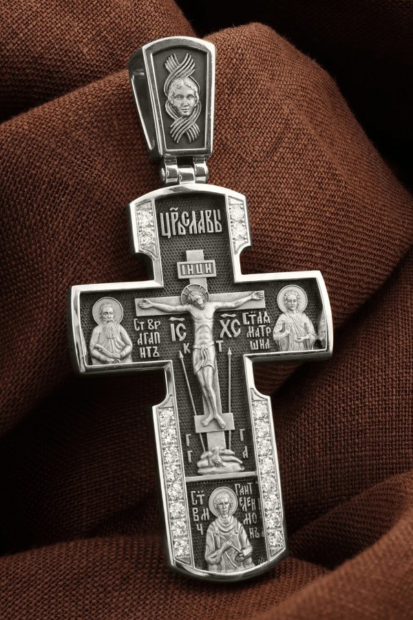 Крест из белого золота c бриллиантами