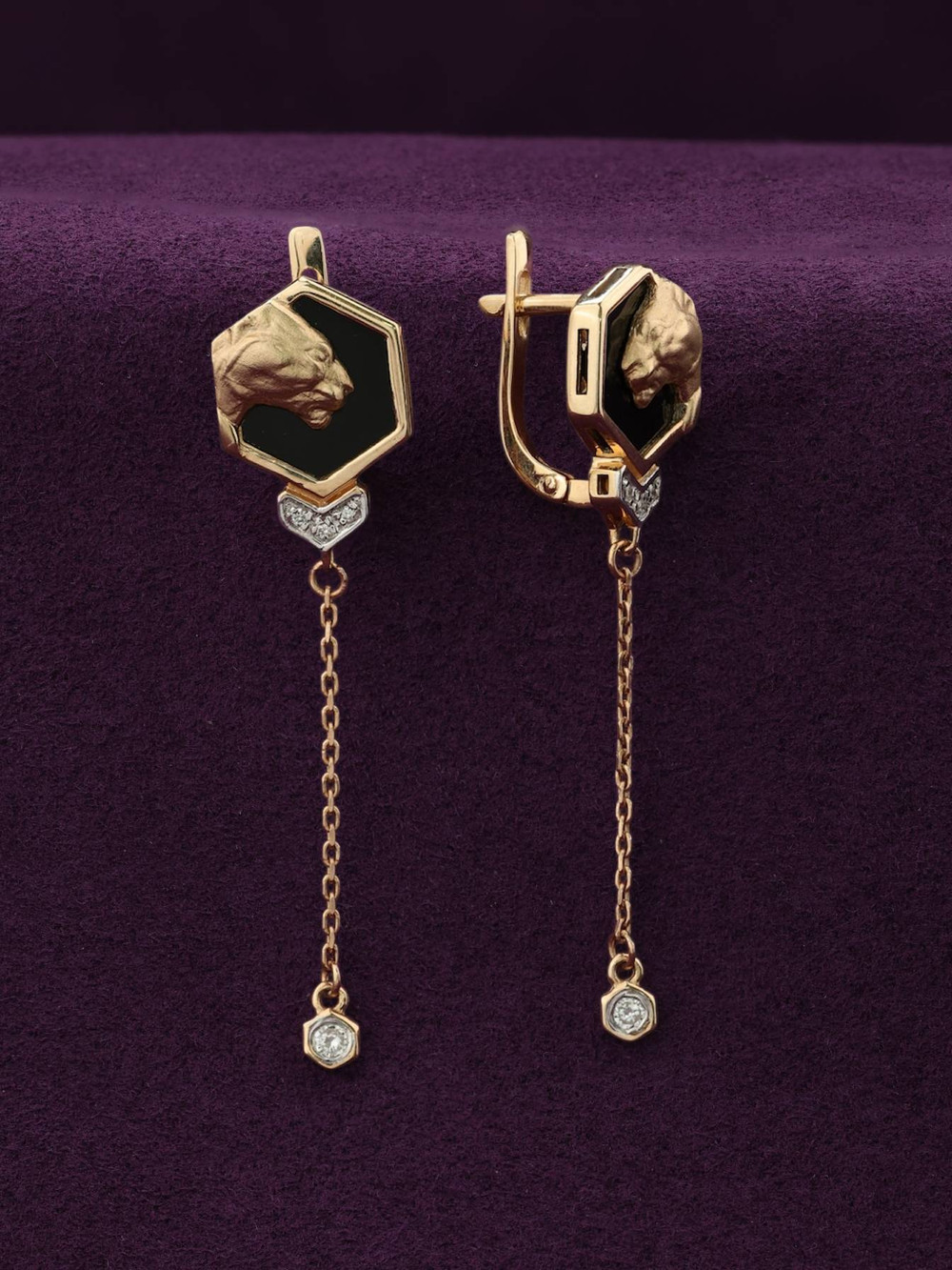 Серьги из золота c бриллиантами и ониксом