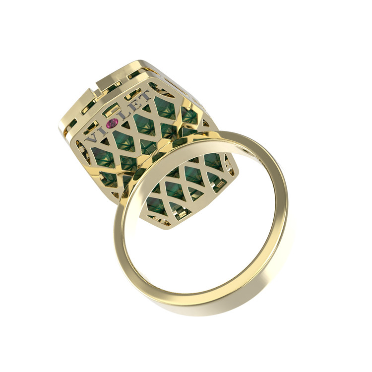 Кольцо из лимонного золота c бриллиантами, рубином и малахитом