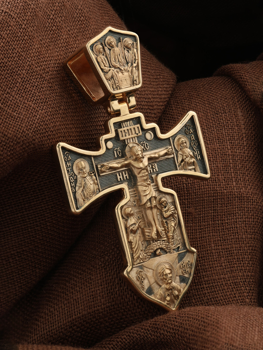 Крест из золота