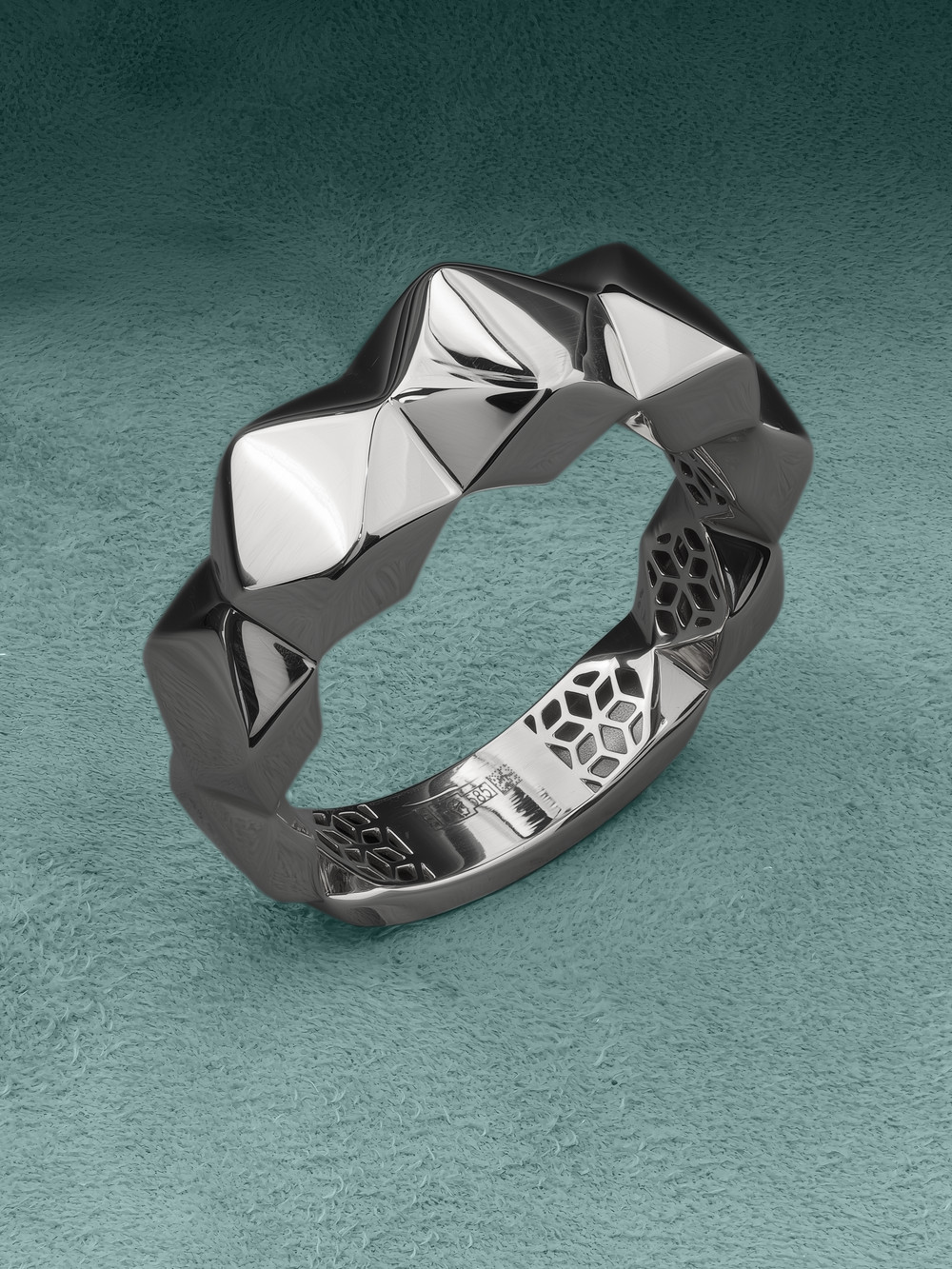 Кольцо из белого золота