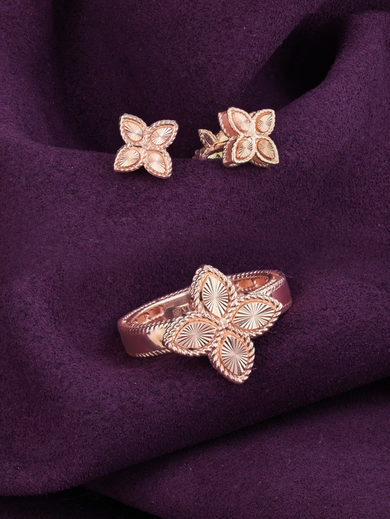 Кольцо из золота