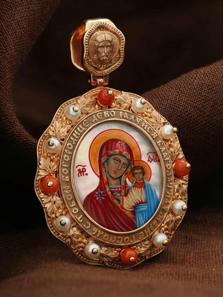 Нательная икона из красного золота 585 пробы c эмалью, жемчугом, кораллом и перламутром