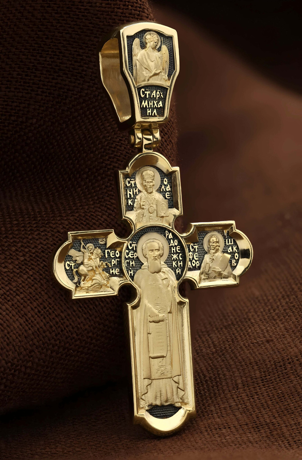 Крест из лимонного золота