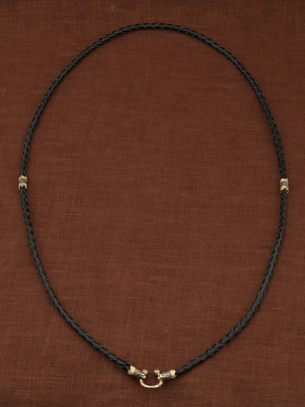 Гайтан из лимонного золота c кожаным шнурком