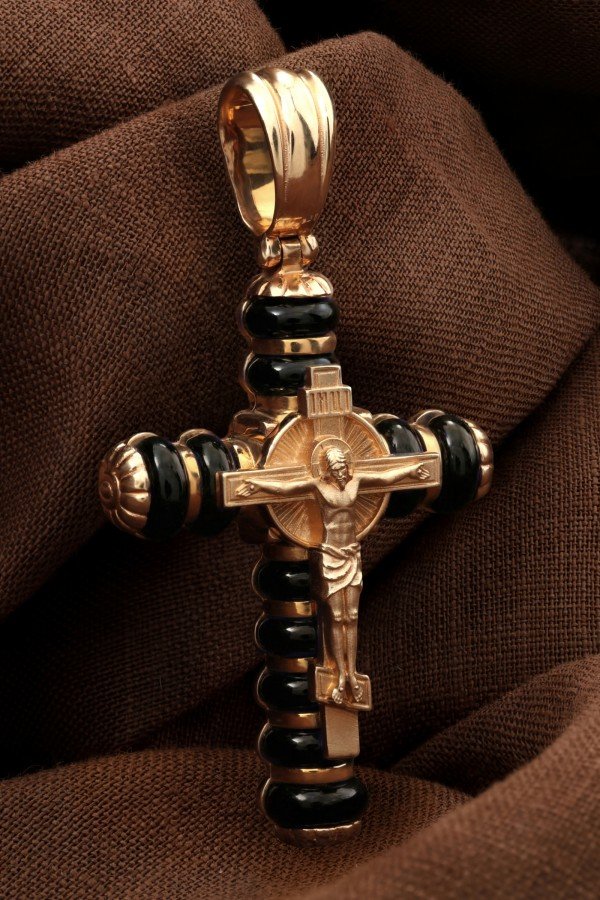 Крест из золота c ониксом