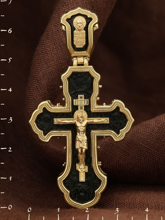 Крест из лимонного золота c эбеновым деревом