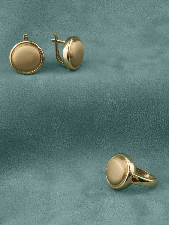 Кольцо из золота