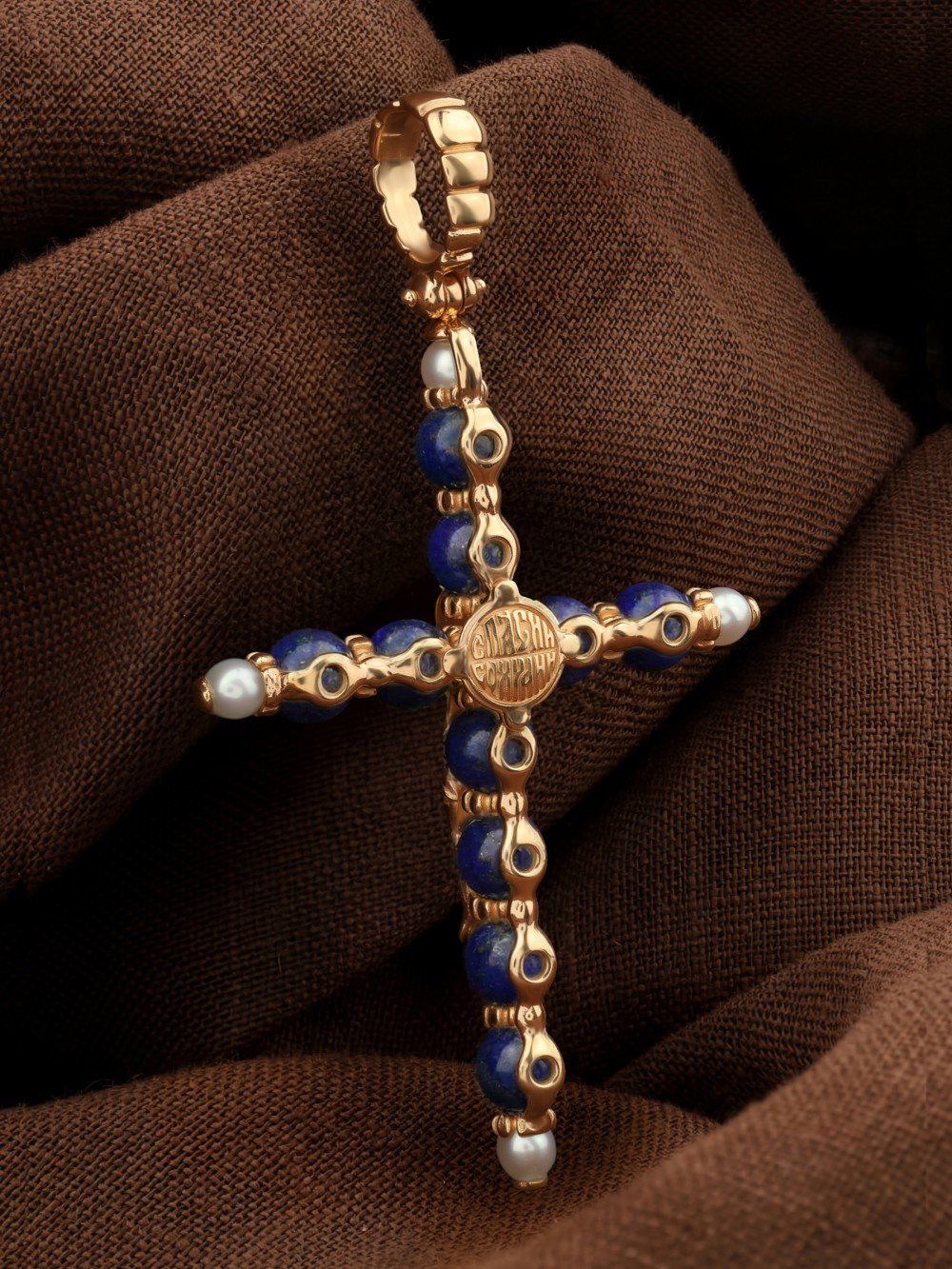 Крест из золота c жемчугом и лазуритом