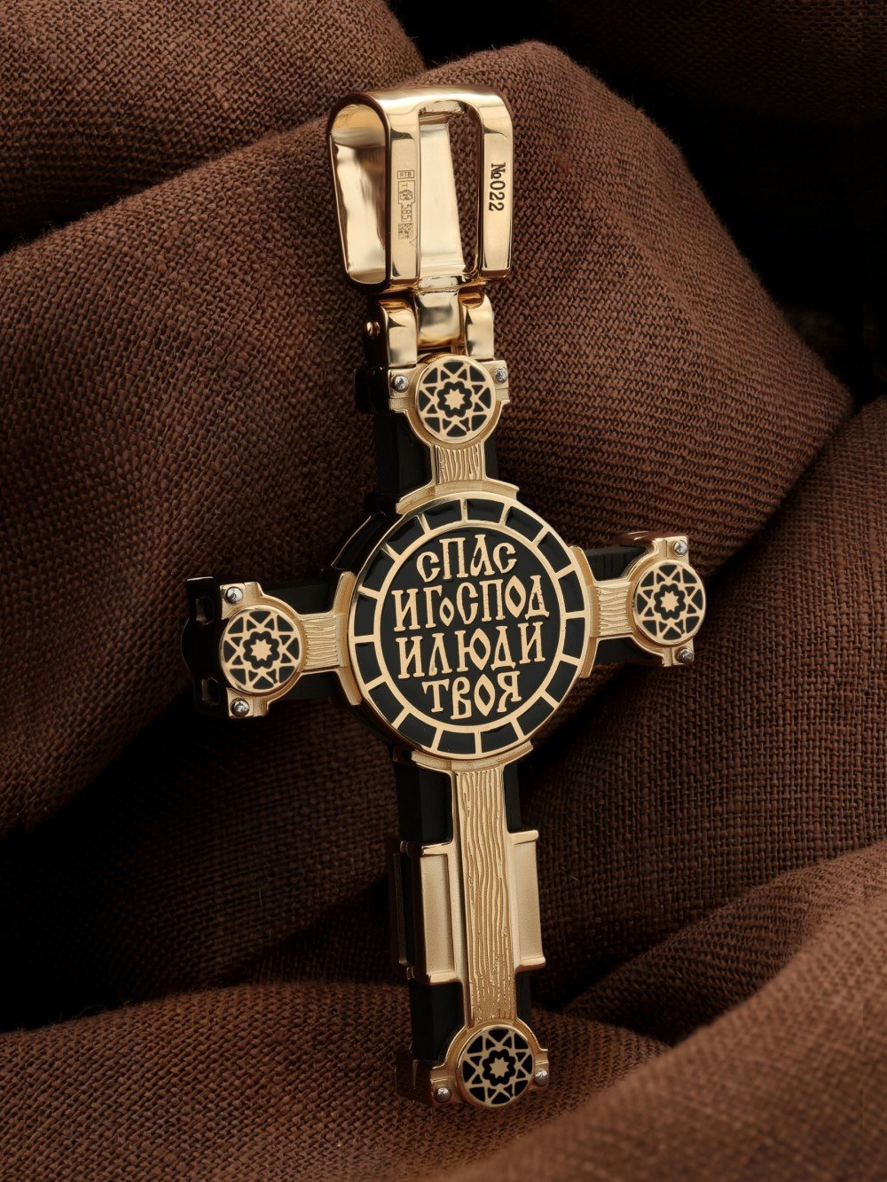 Крест из золота c эмаль и эбеновым деревом