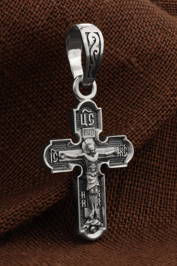 Крест из белого золота