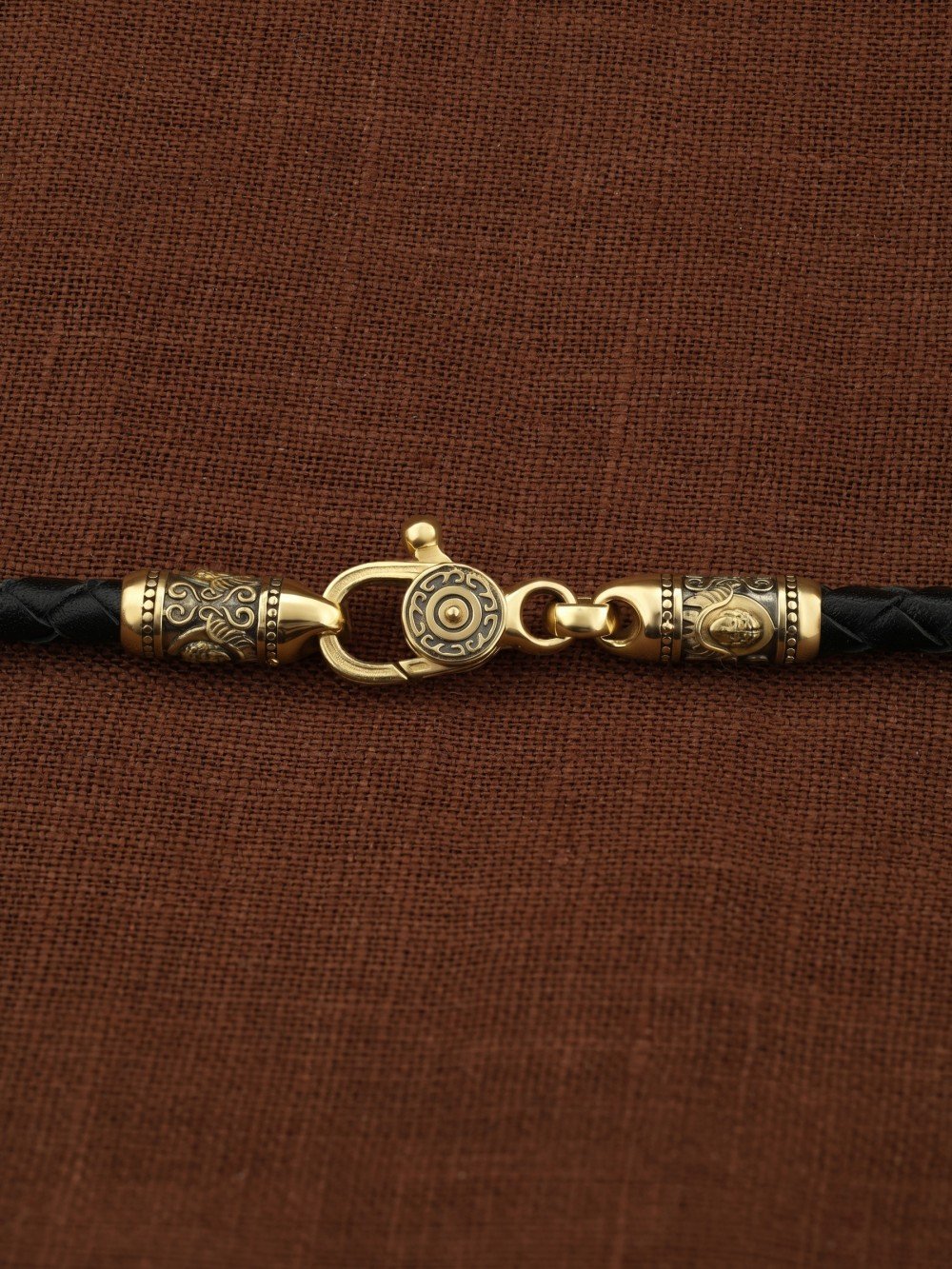 Гайтан из лимонного золота c кожаным шнурком