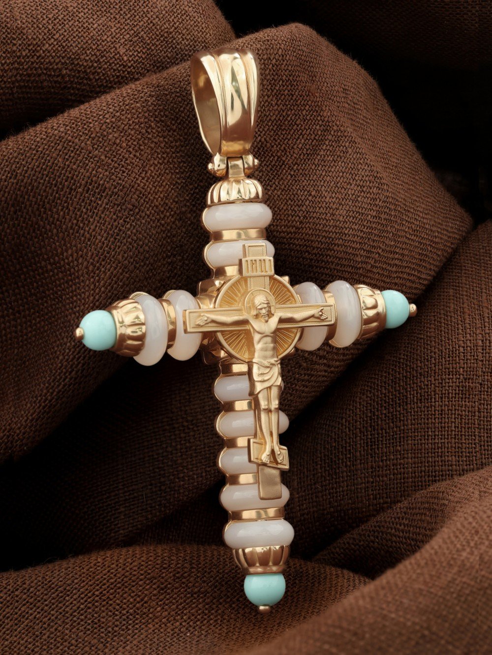 Крест из золота c бирюзой и кахолонгом