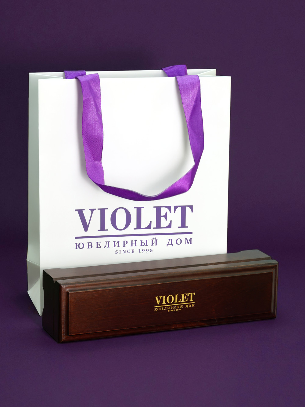 Браслет из золота c бриллиантами, лазуритом и перламутром