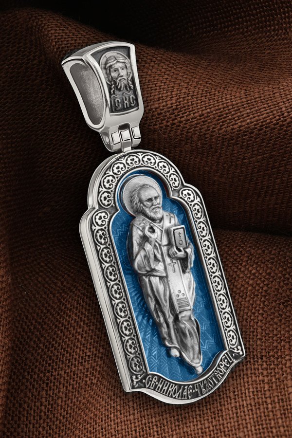 Образок из белого золота c эмаль