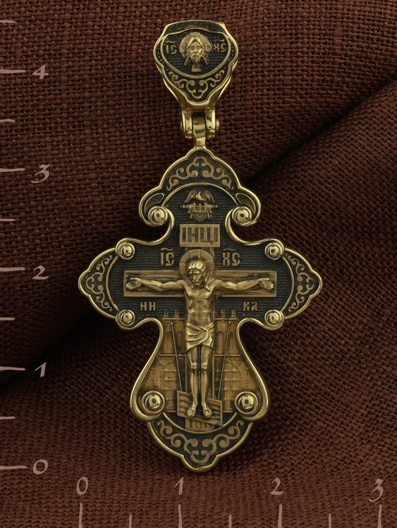 Крест из лимонного золота