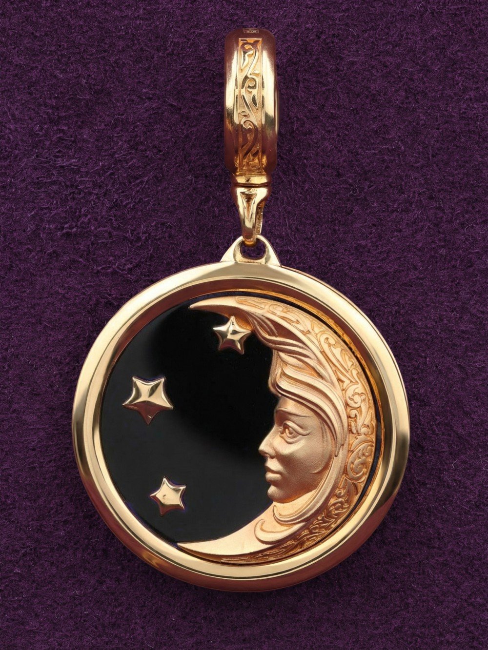 Подвеска из золота c ониксом