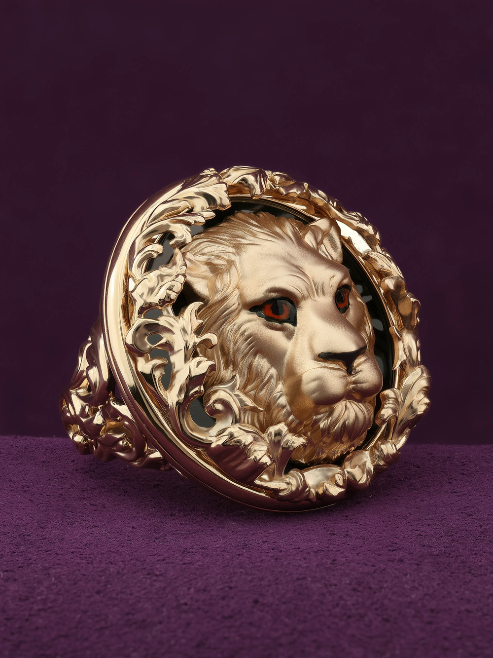 Кольцо из золота c эмаль и ониксом