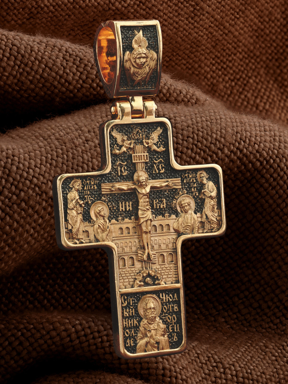 Крест из золота