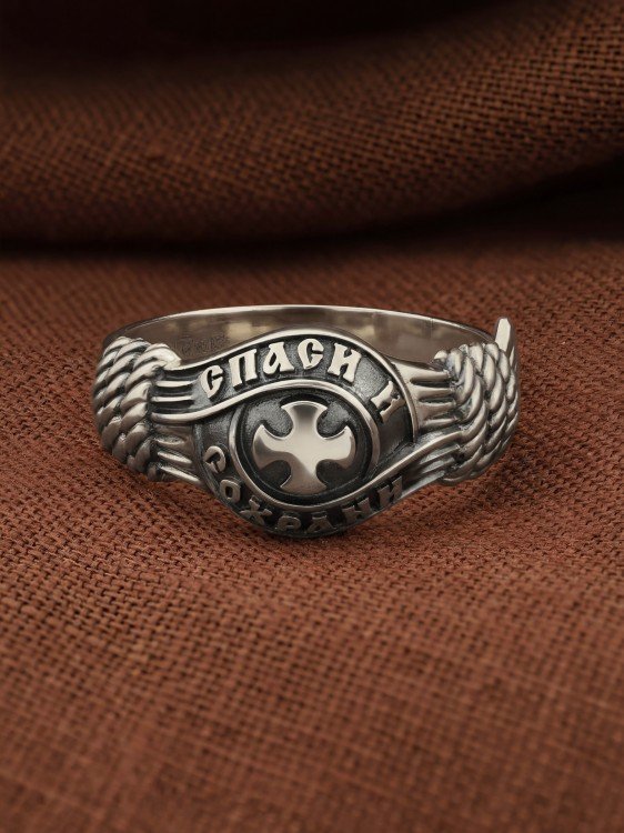 Кольцо из белого золота