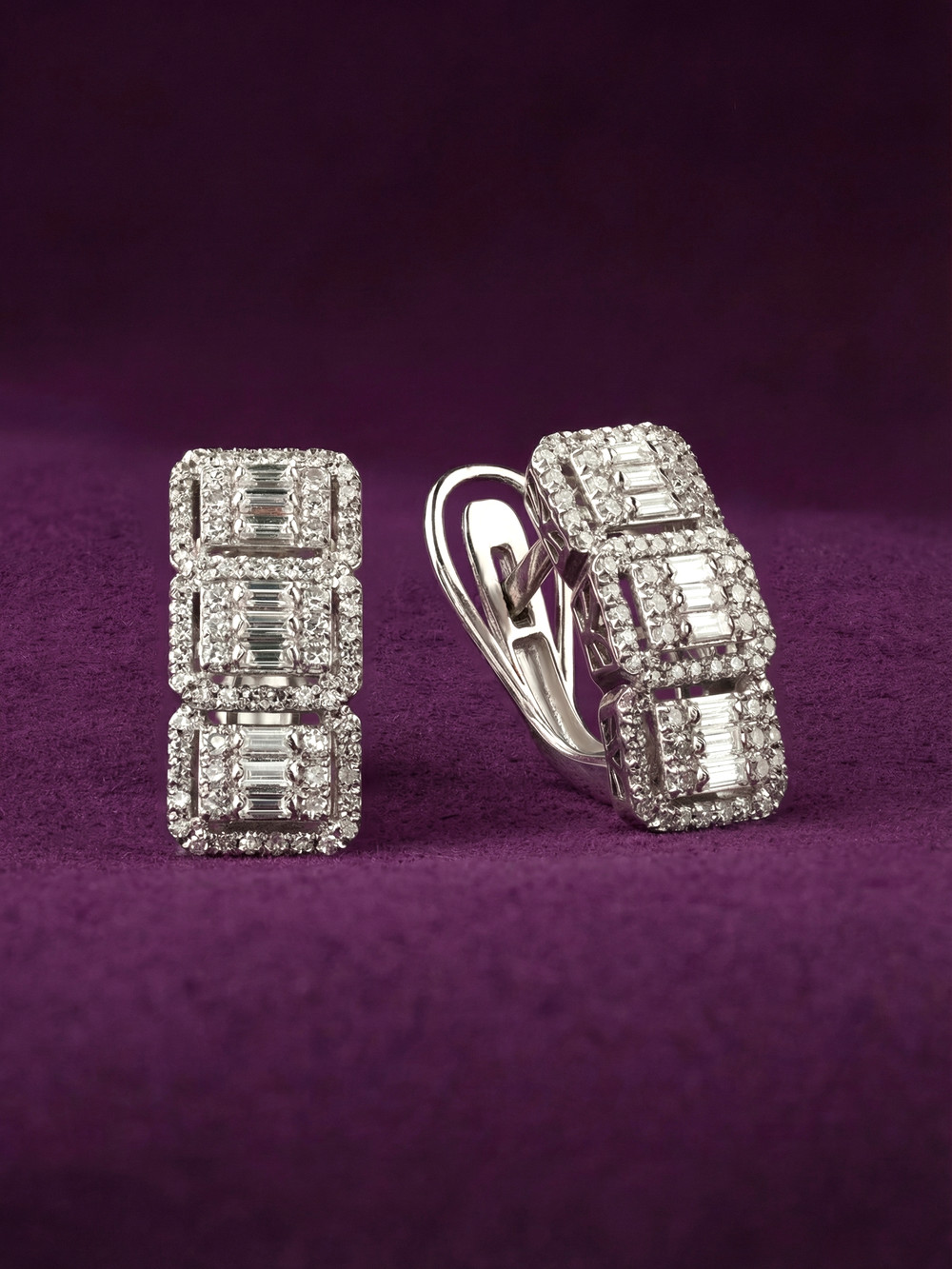 Серьги из белого золота c бриллиантами