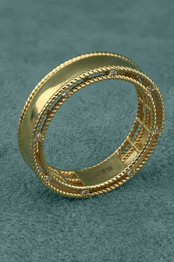 Кольцо из лимонного золота c бриллиантами