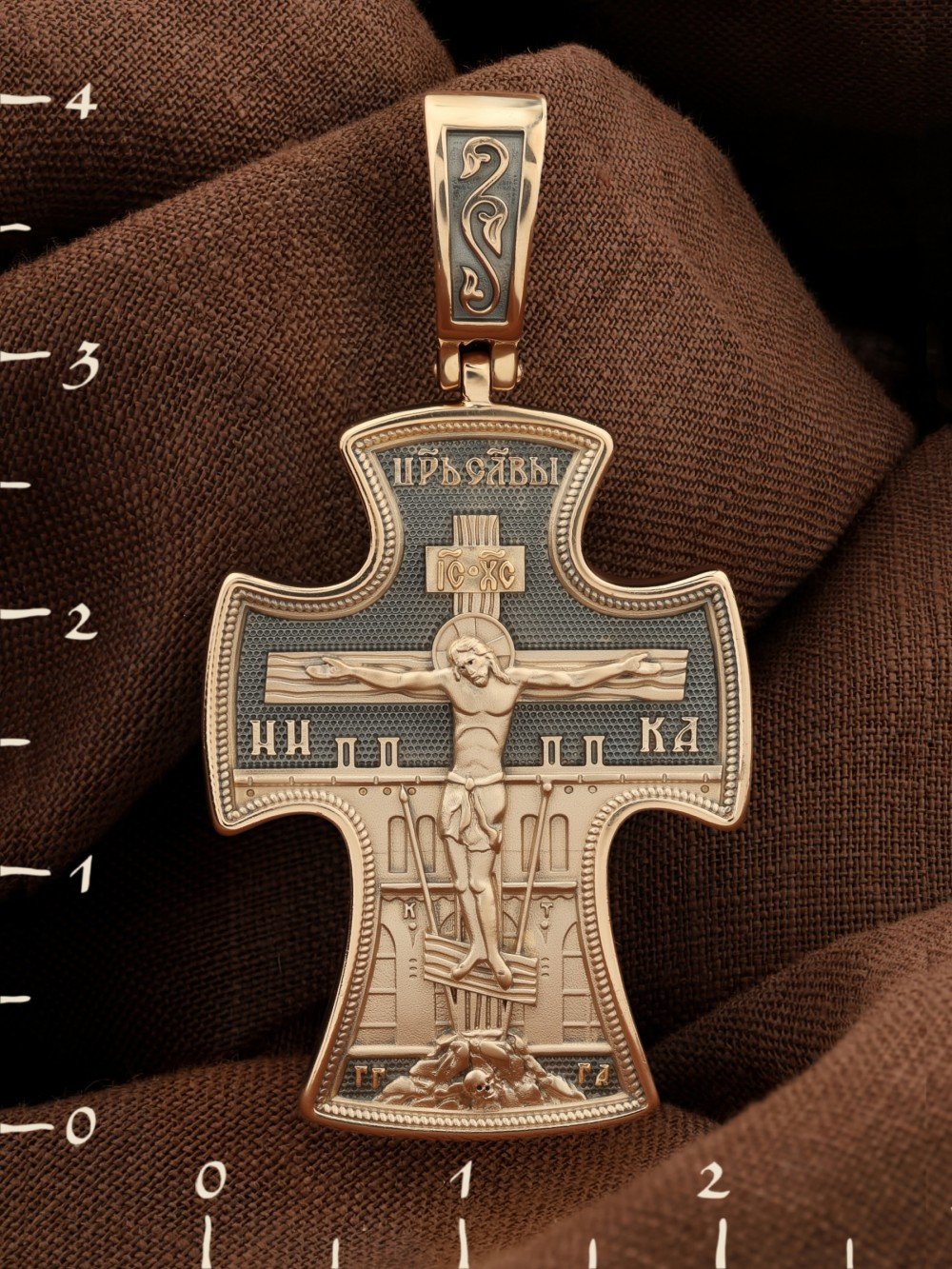 Крест из золота