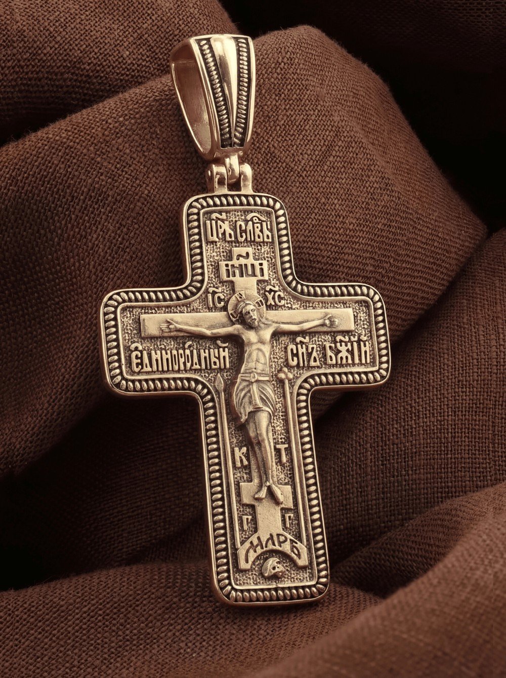 Крест из золота