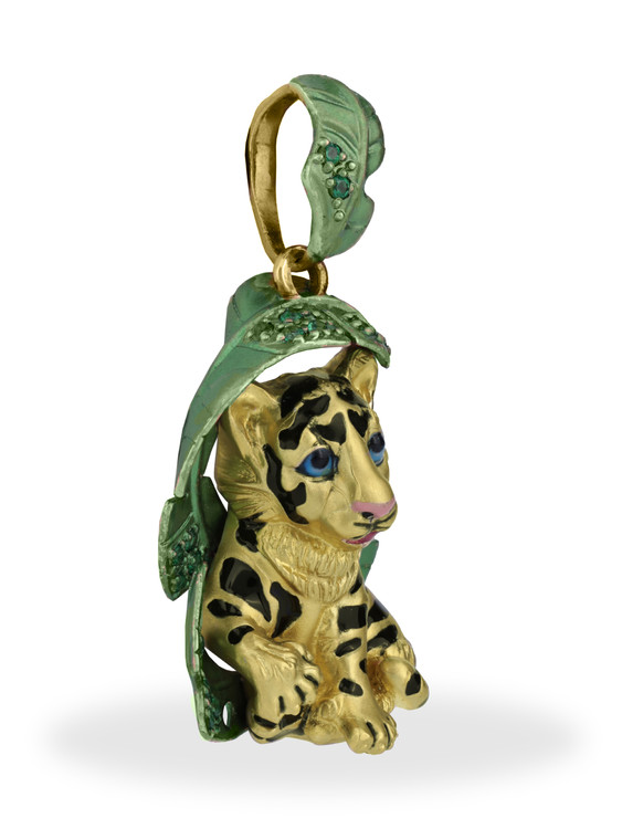 Подвеска из лимонного золота c эмалью и изумрудом