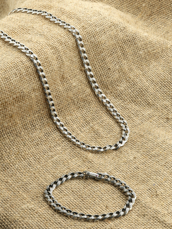 Браслет из серебра c рубином