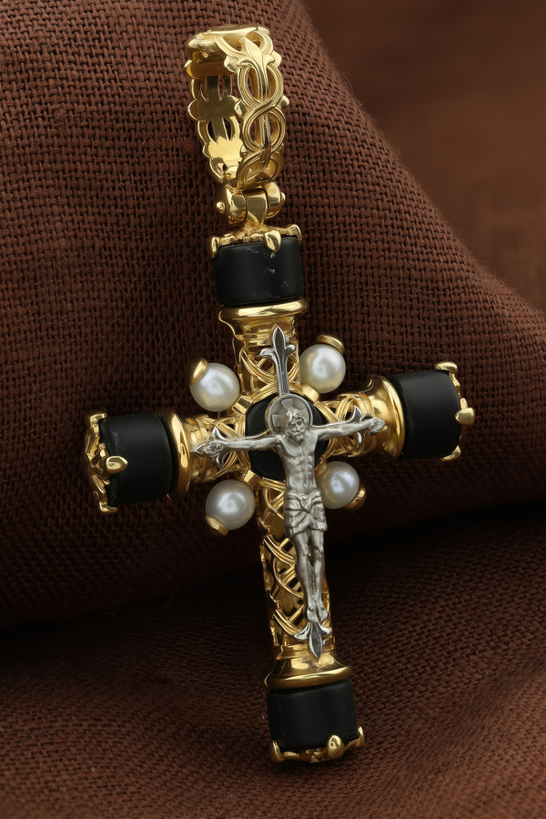 Крест из лимонного золота c ониксом и малахитом