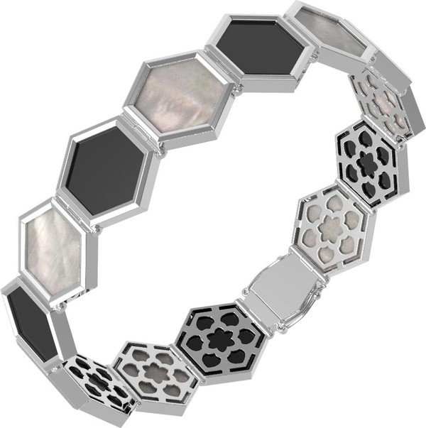 Браслет из белого золота c ониксом и перламутром