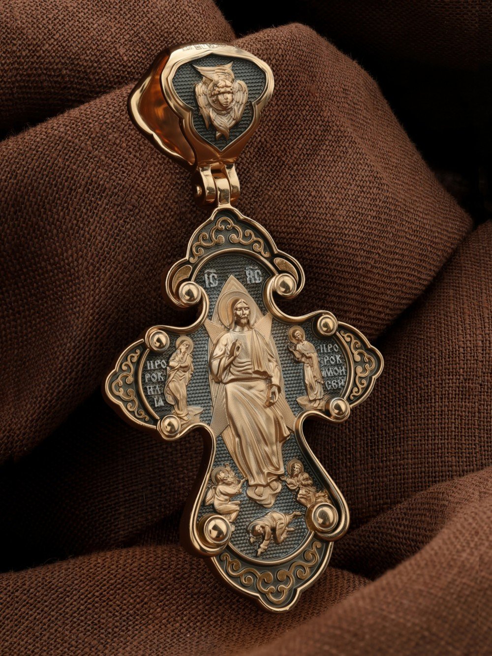 Крест из золота