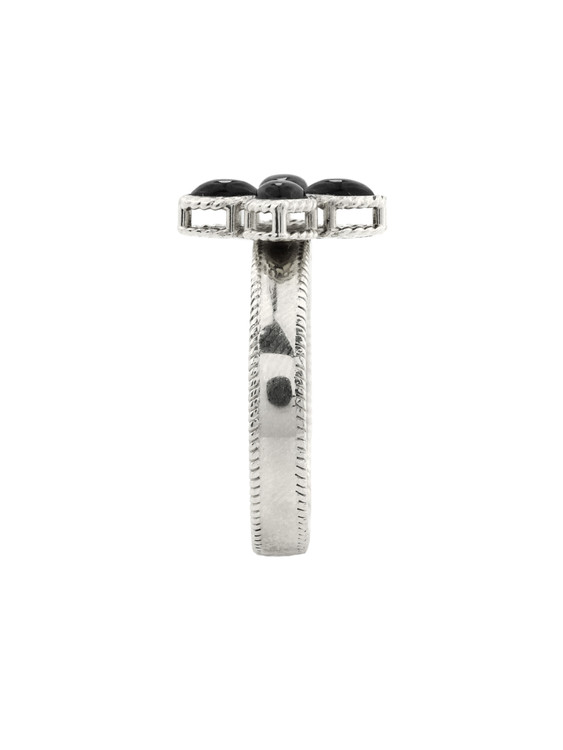 Кольцо из белого золота c бриллиантами и ониксом