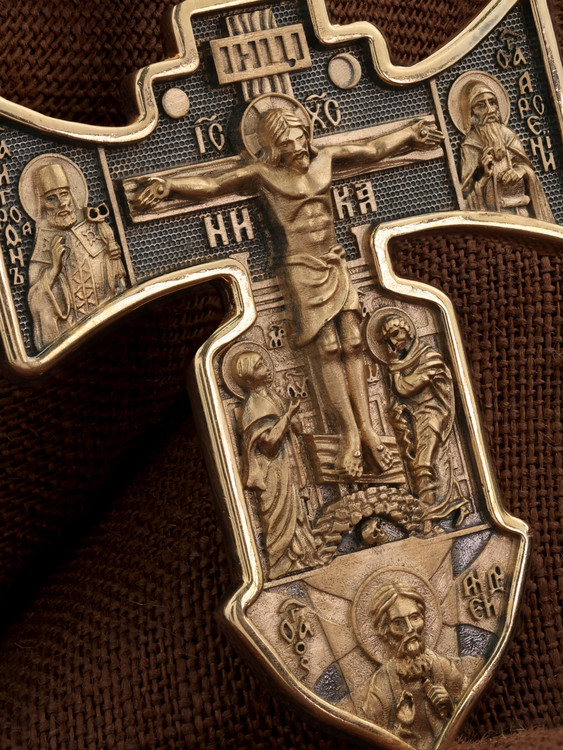 Крест из золота