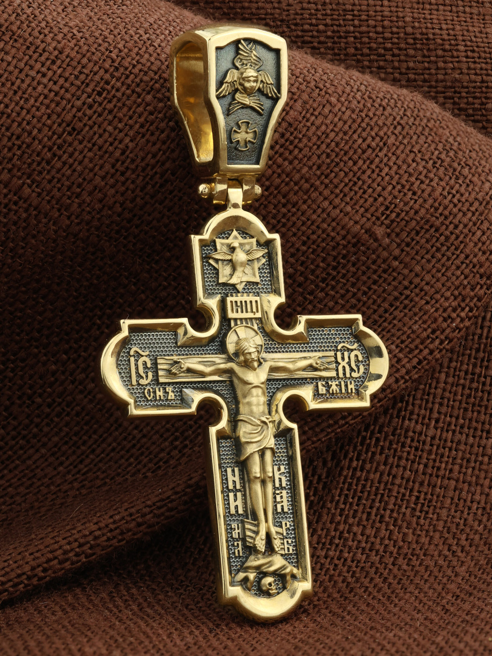 Крест из лимонного золота