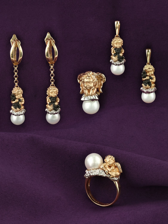 Кольцо из золота c жемчугом