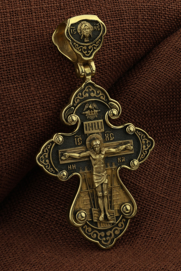 Крест из лимонного золота