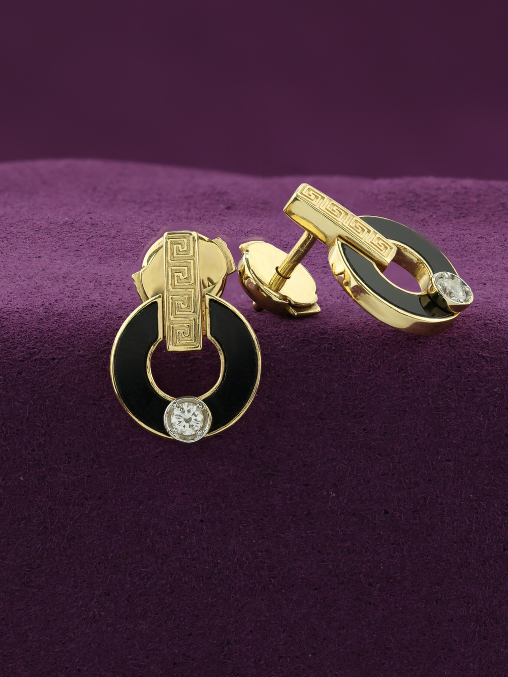 Серьги из лимонного золота c бриллиантами и ониксом