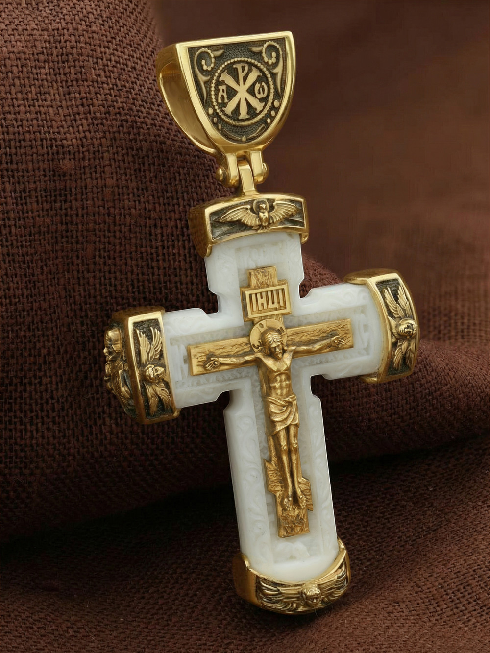 Крест из лимонного золота c бивнем мамонта