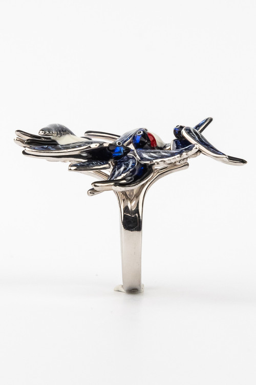 Кольцо из белого золота c эмаль