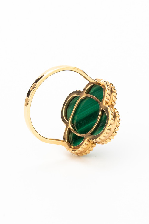 Кольцо из золота c малахитом