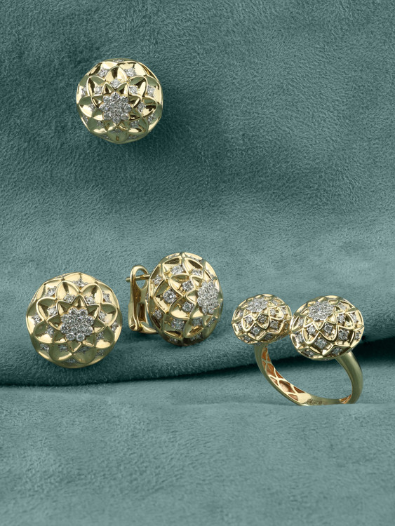 Кольцо из лимонного золота c бриллиантами