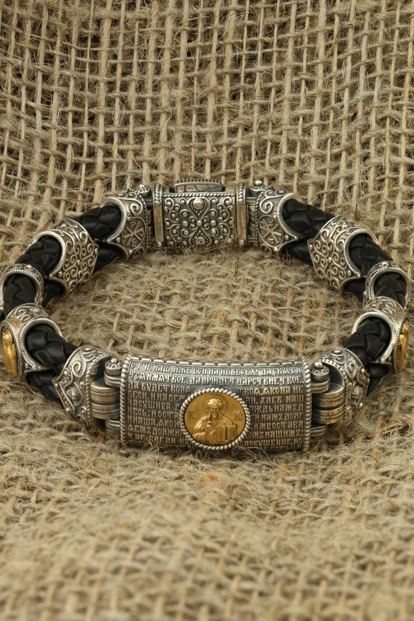 Браслет из серебра и золота c кожаным шнурком