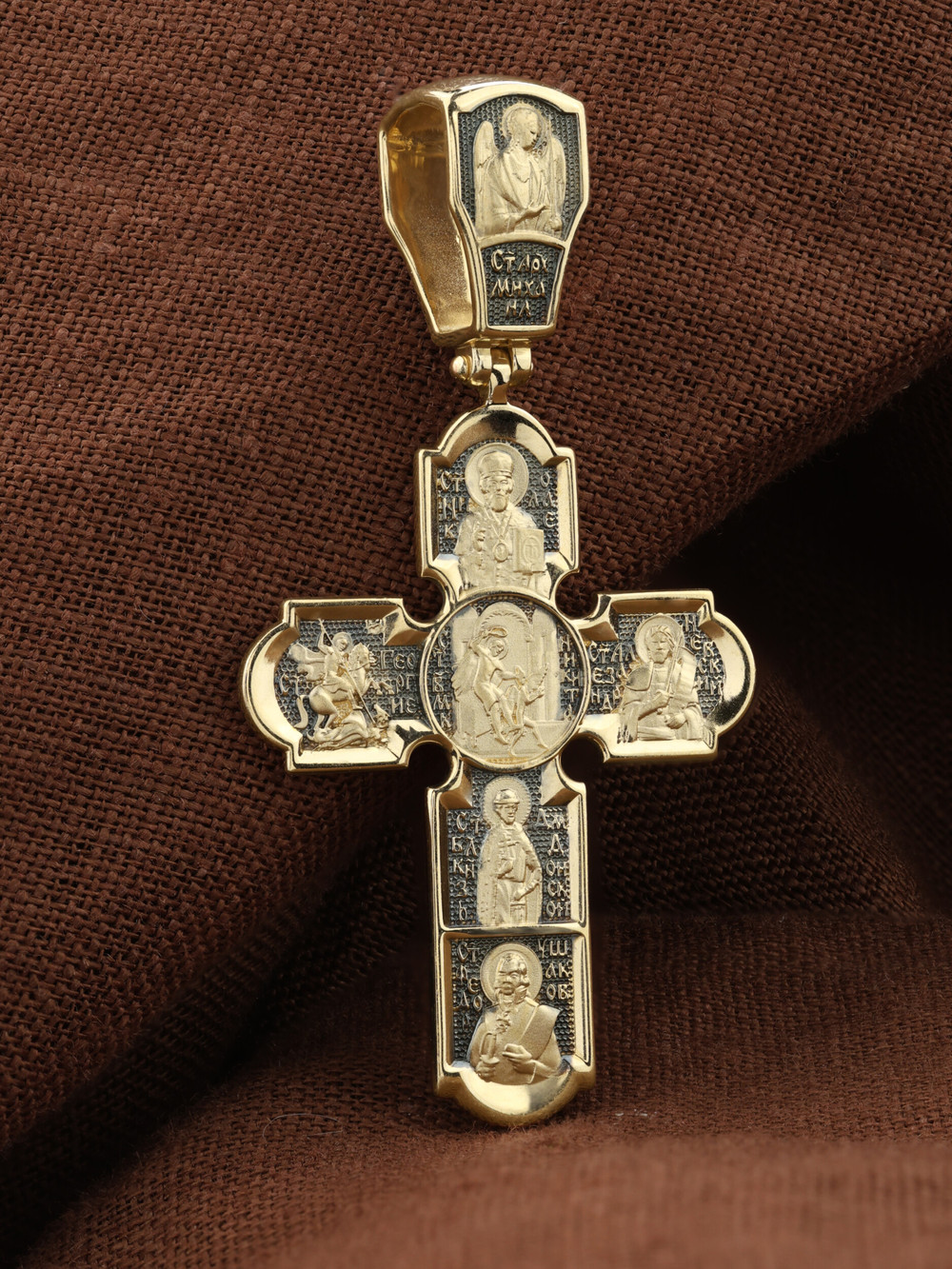 Крест из лимонного золота