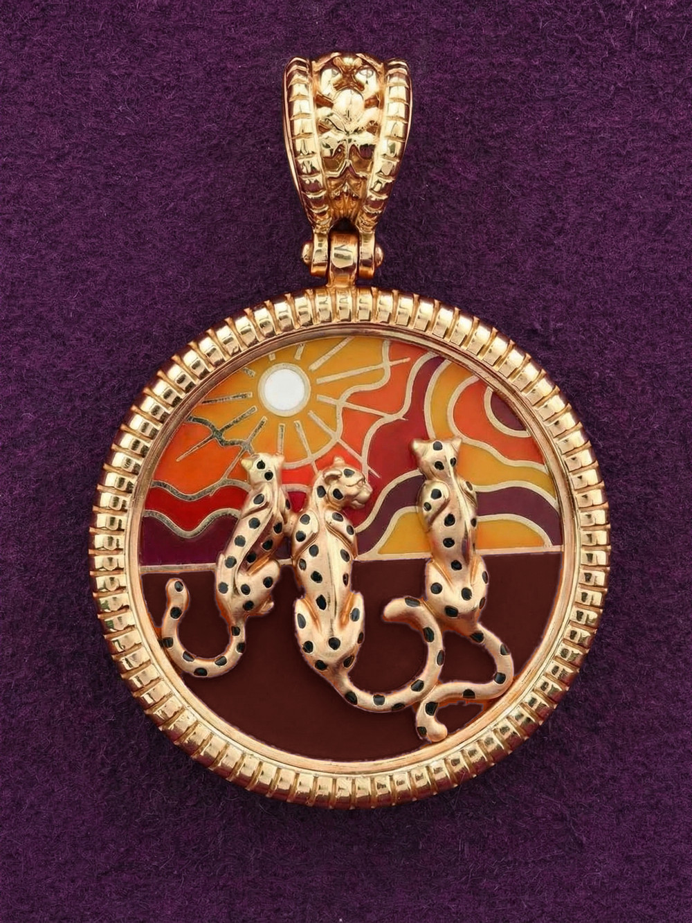 Подвеска из золота c эмаль