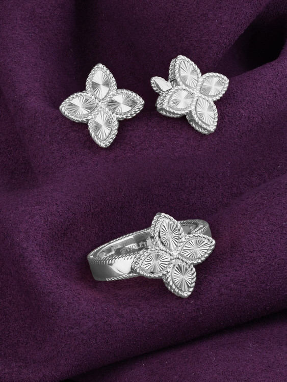 Кольцо из белого золота