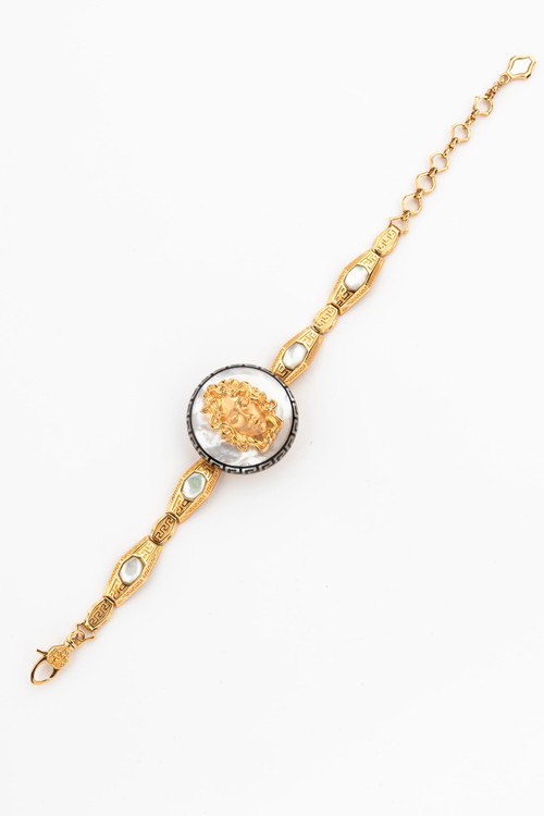 Браслет из золота c эмаль и перламутром