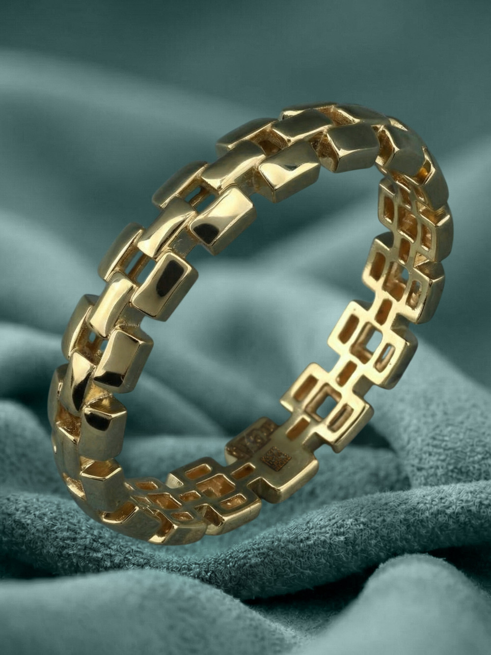 Кольцо из лимонного золота