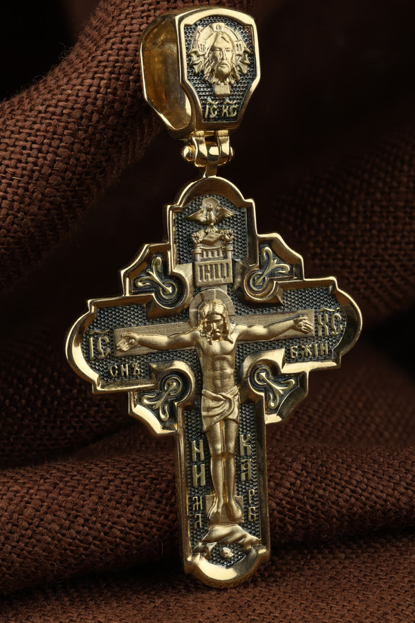 Крест из лимонного золота